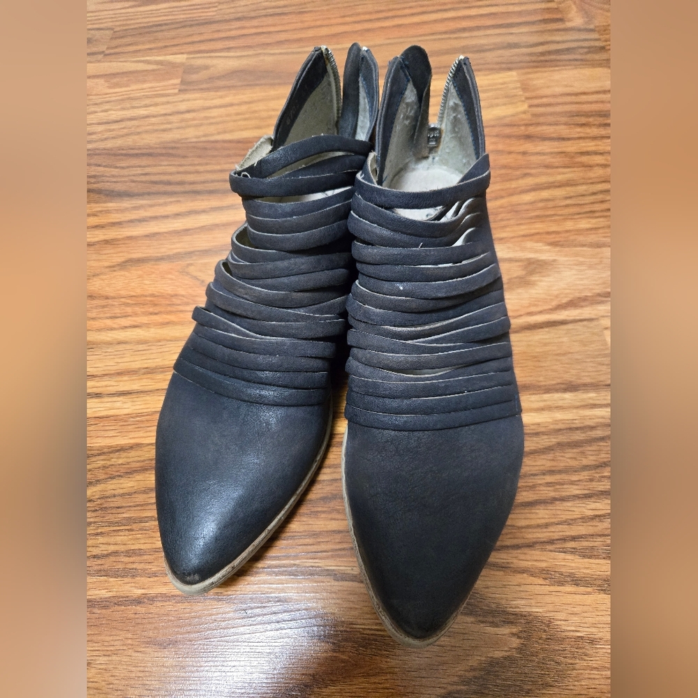 Free People Lost Valley Ankle Booties Gray Leather Size 41